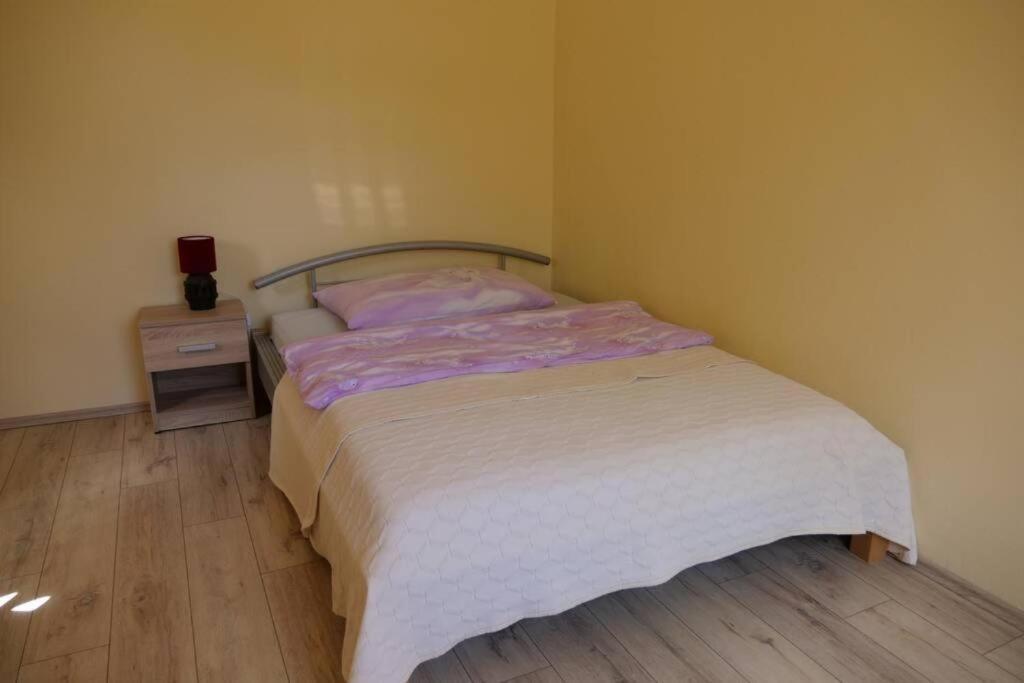 Apartman Carsko غييكا المظهر الخارجي الصورة