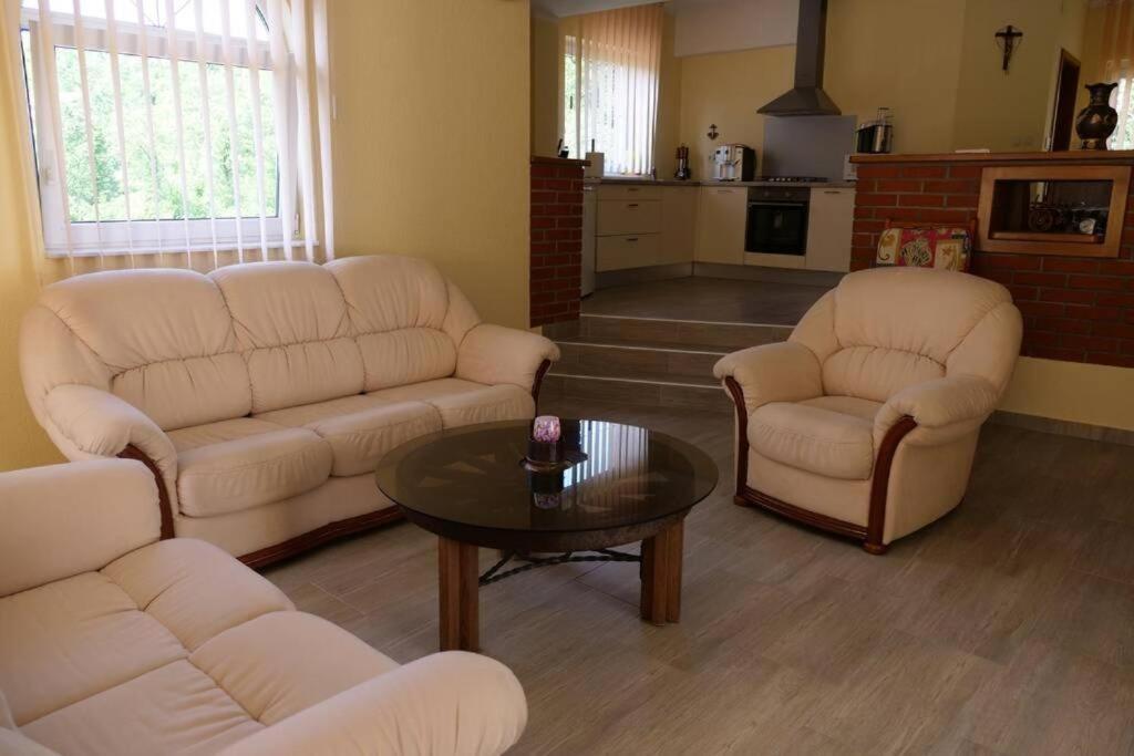 Apartman Carsko غييكا المظهر الخارجي الصورة
